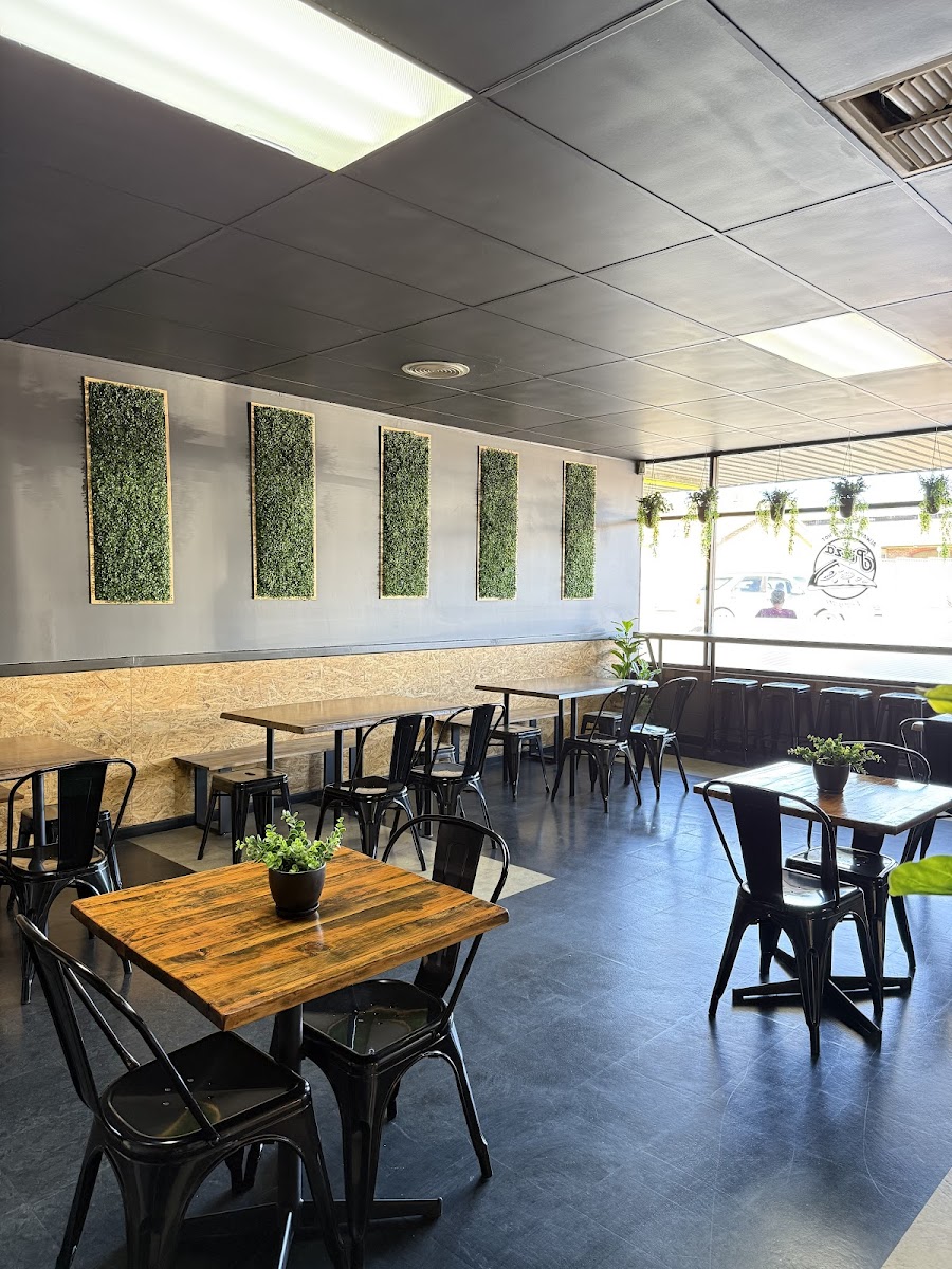 Moonlite Cafe & Pizza-10